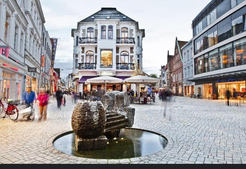 Hafenperle Ferienwohnung Am Alten Stadthafen In Oldenburg - Zentrale City Lage Buitenkant foto